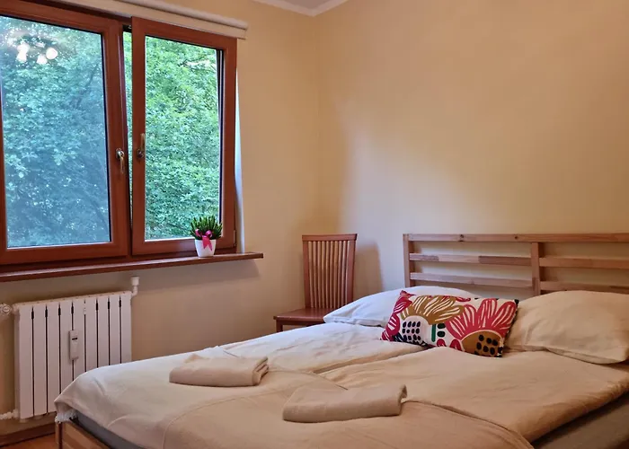 3 Pokojowy-75m2- Blisko Morza Z Parkingiem ミエンジズドロイェ