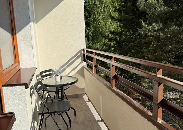 3 Pokojowy-75m2- Blisko Morza Z Parkingiem アパート